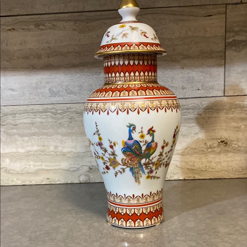 Elegant White and Red Porcelain Vase with Peacock Design